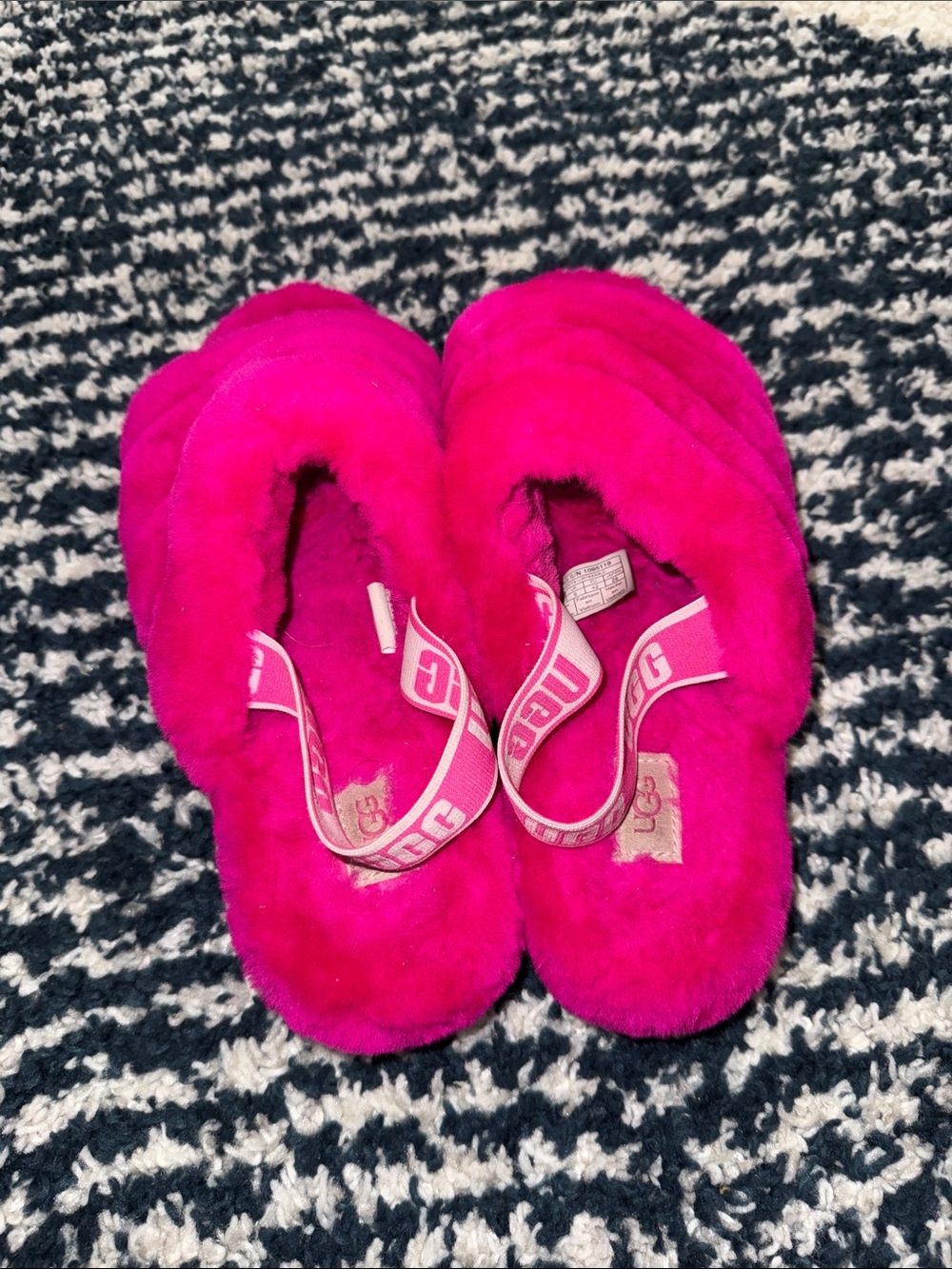 UGG Hot Pink Fluff Slippers - Size 11 - Picture 3 of 8